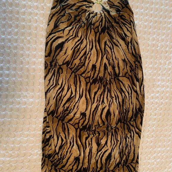 CACHÉ - Picture 6 of 6